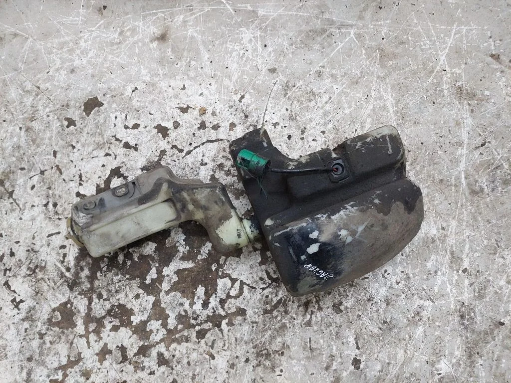Klaasipesuvedeliku paak DBC3313