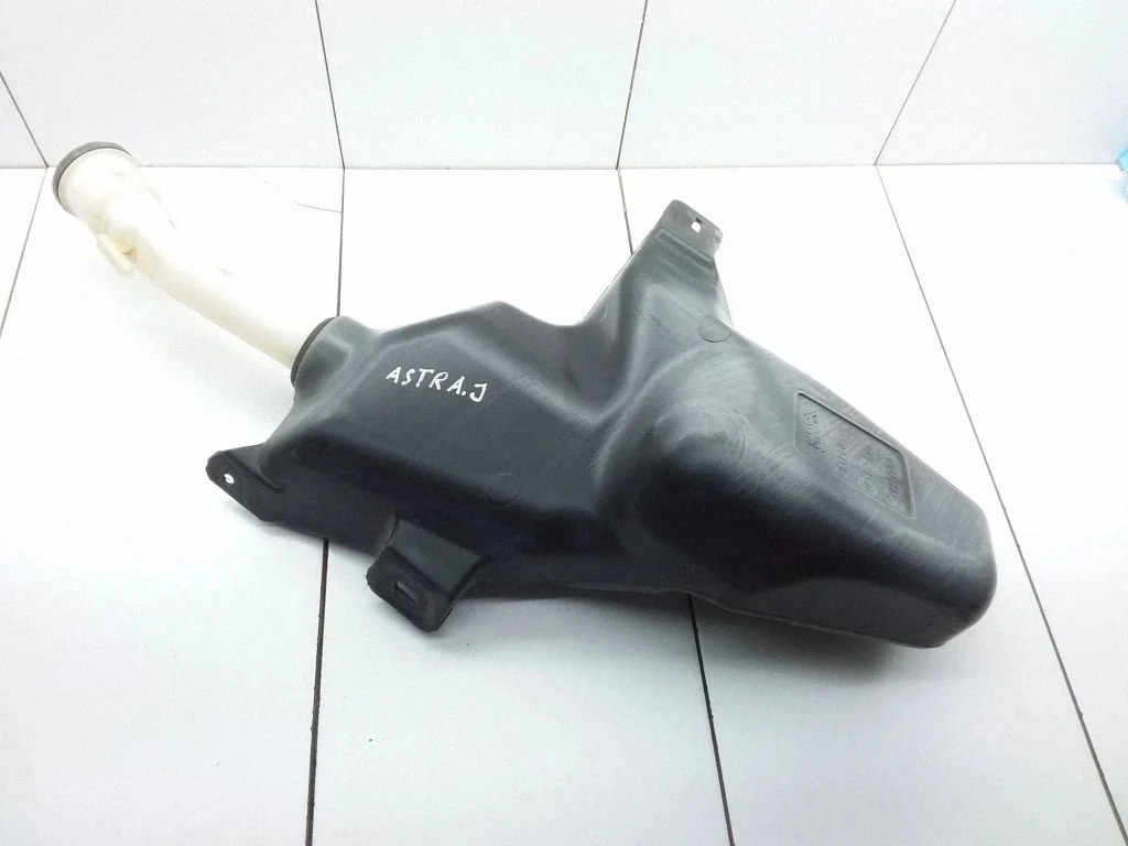 Windshield washer fluid reservoir/tank – Opel Astra H (2004-2012)