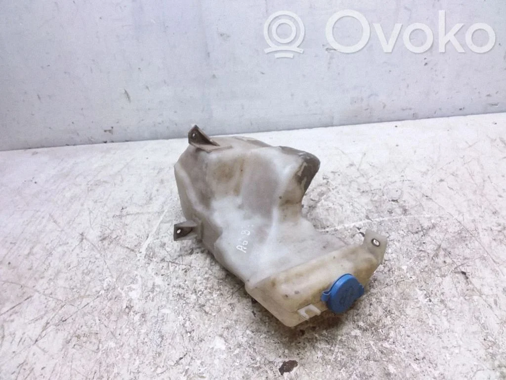 Logu mazgāšanas šķidruma tvertne – Audi A6 S6 C4 4A (1994-1997)