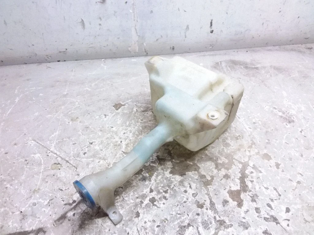 Windshield washer fluid reservoir/tank – Honda Accord (1999-2002)