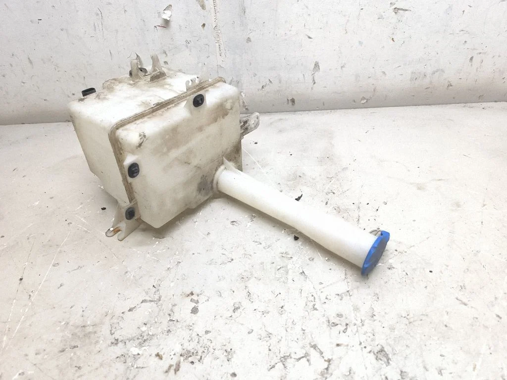 Windshield washer fluid reservoir/tank 986101D000