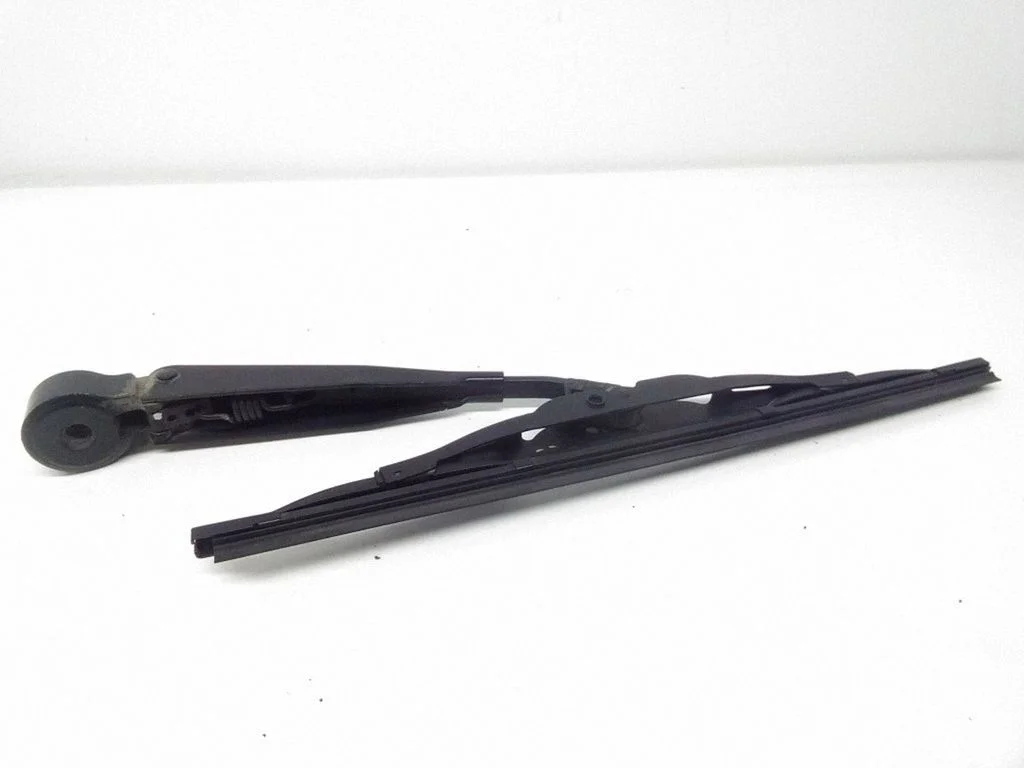 Rear wiper blade 04879436AB