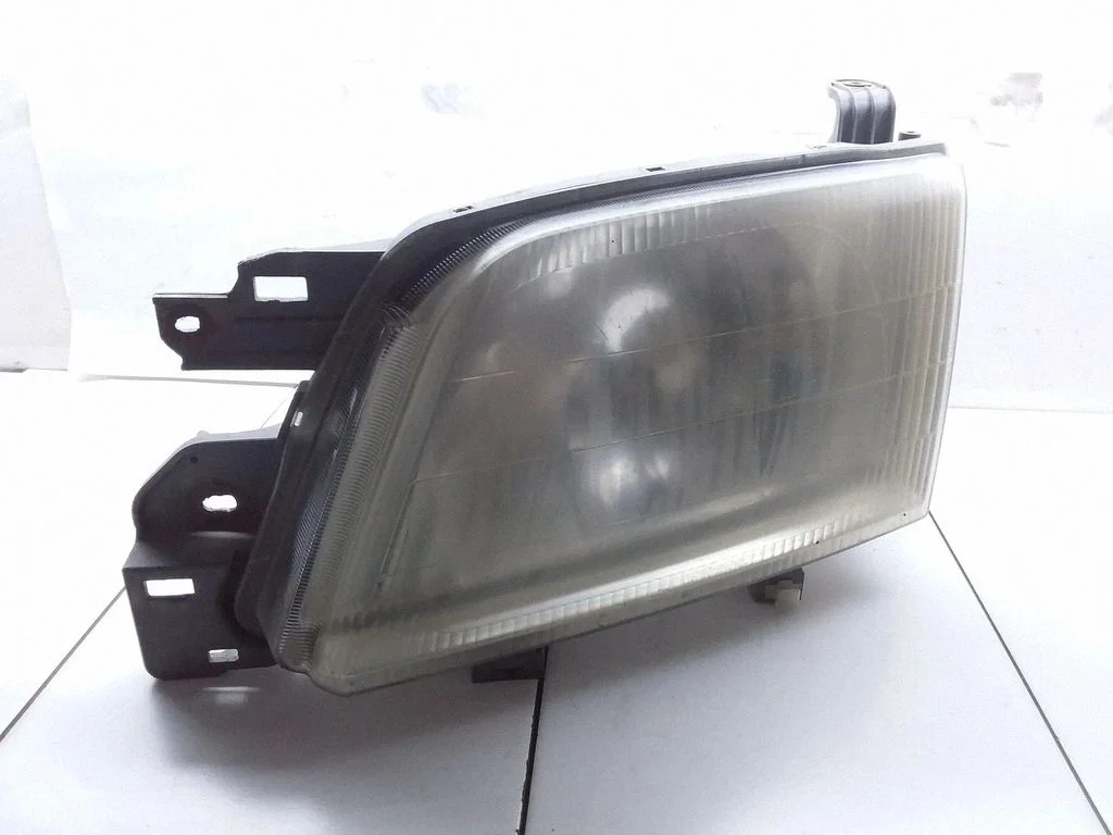 Priekšējais lukturis 12V6055WH4