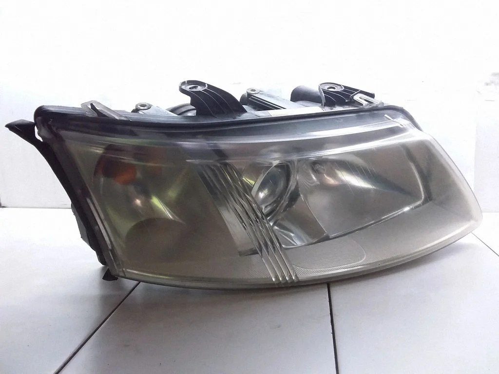 Headlight/headlamp – Saab 9-3 Ver2 (2003-2007)