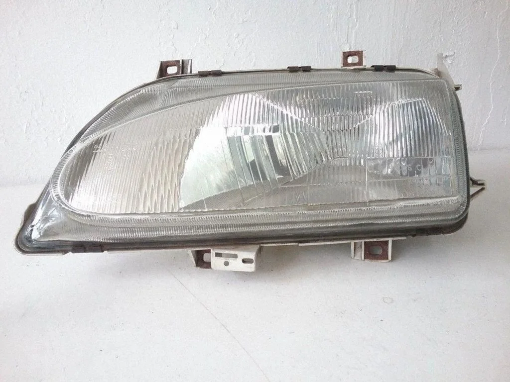 Headlight/headlamp – Ford Galaxy (1995-2000)