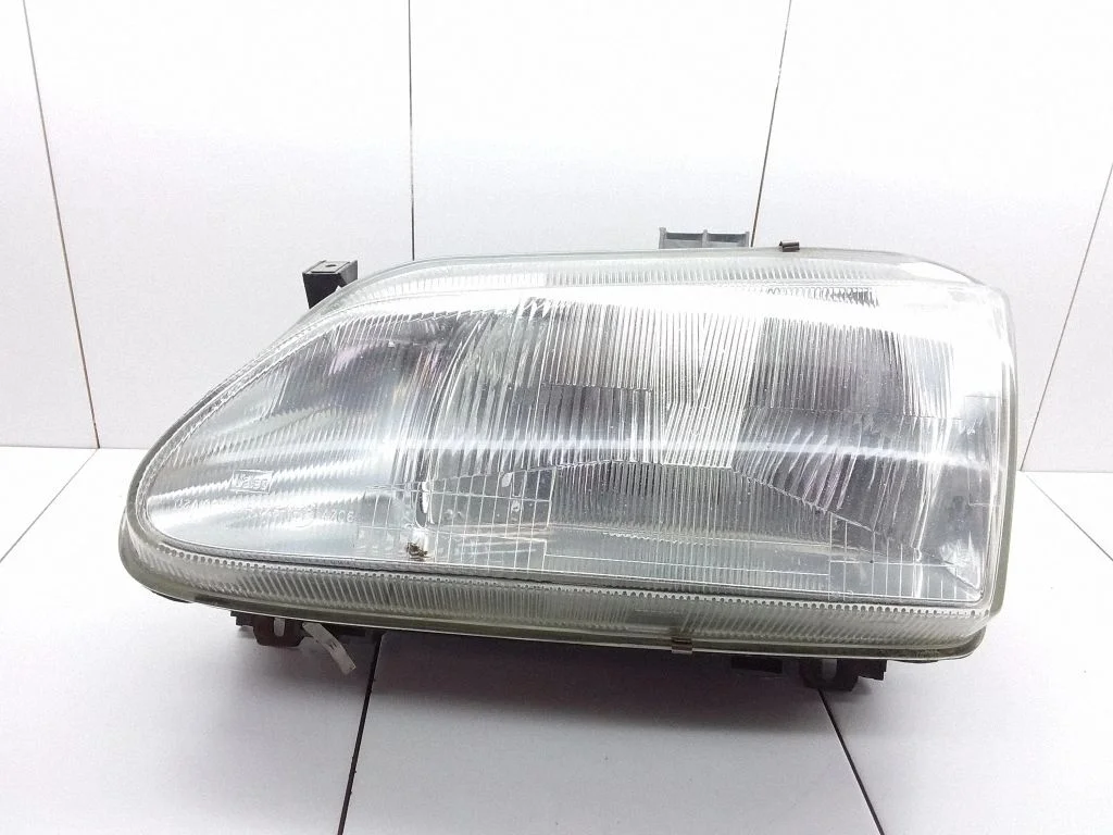 Priekšējais lukturis – Renault Megane I (1995-2002)