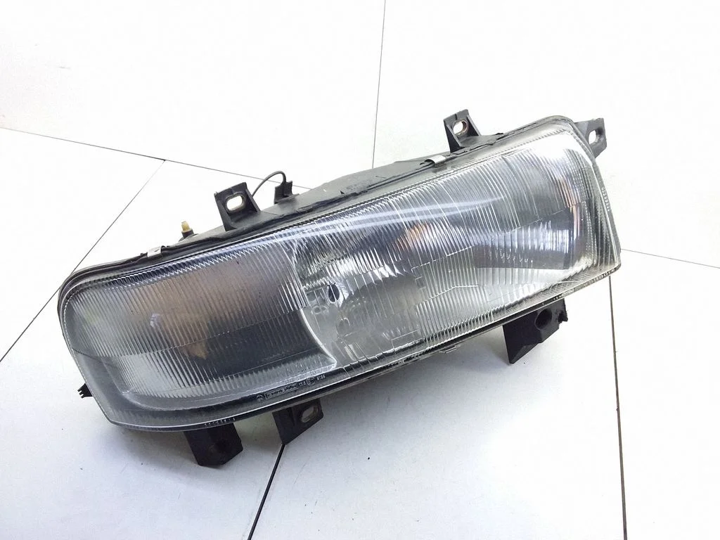 Esituli 7700420737