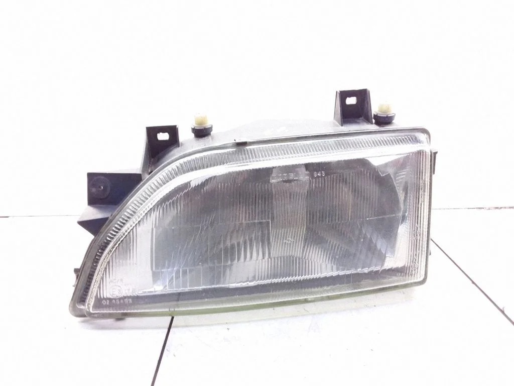 Headlight/headlamp – Ford Escort (1990-1995)