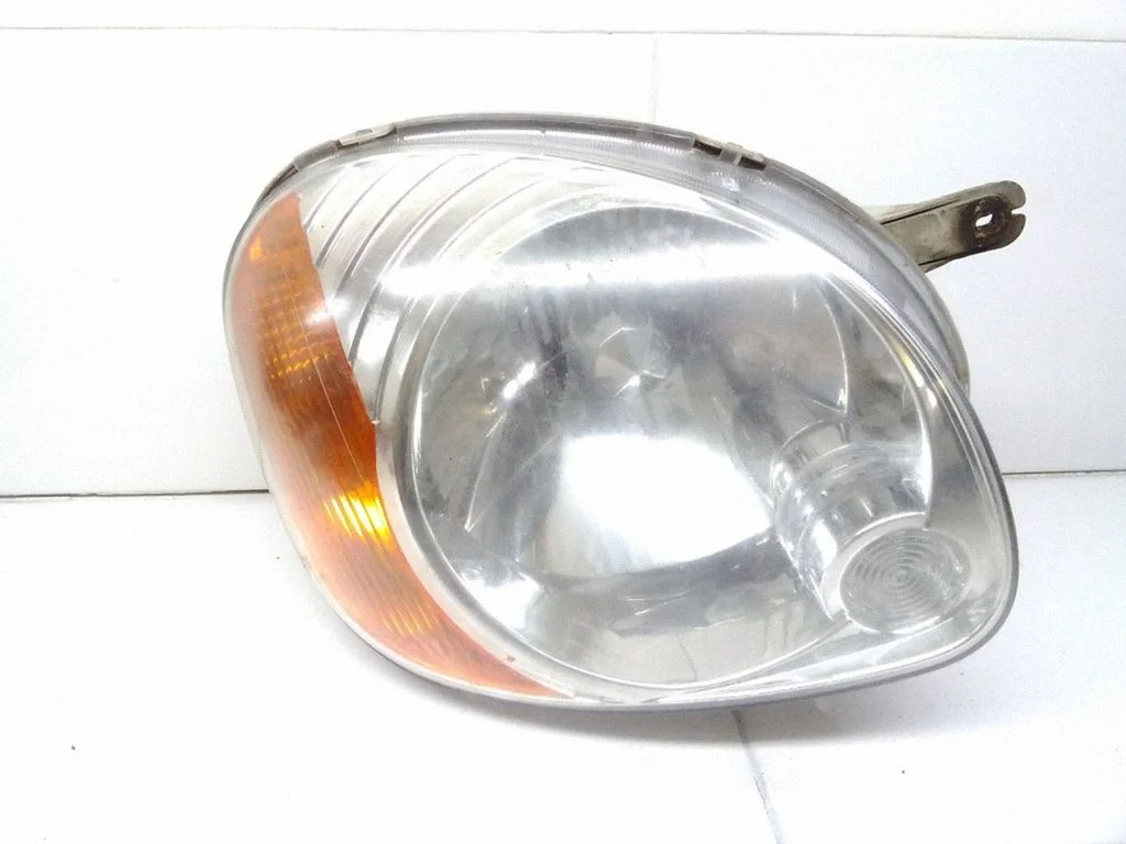 Priekšējais lukturis 082211124R