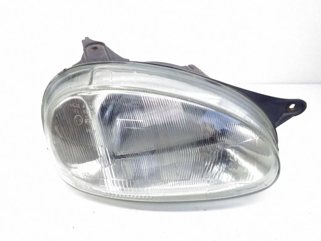 Esituli – Opel Corsa B (1993-2000)