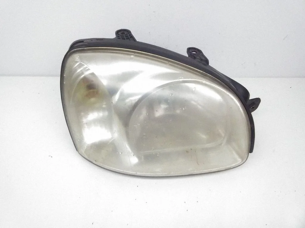 Headlight/headlamp – right