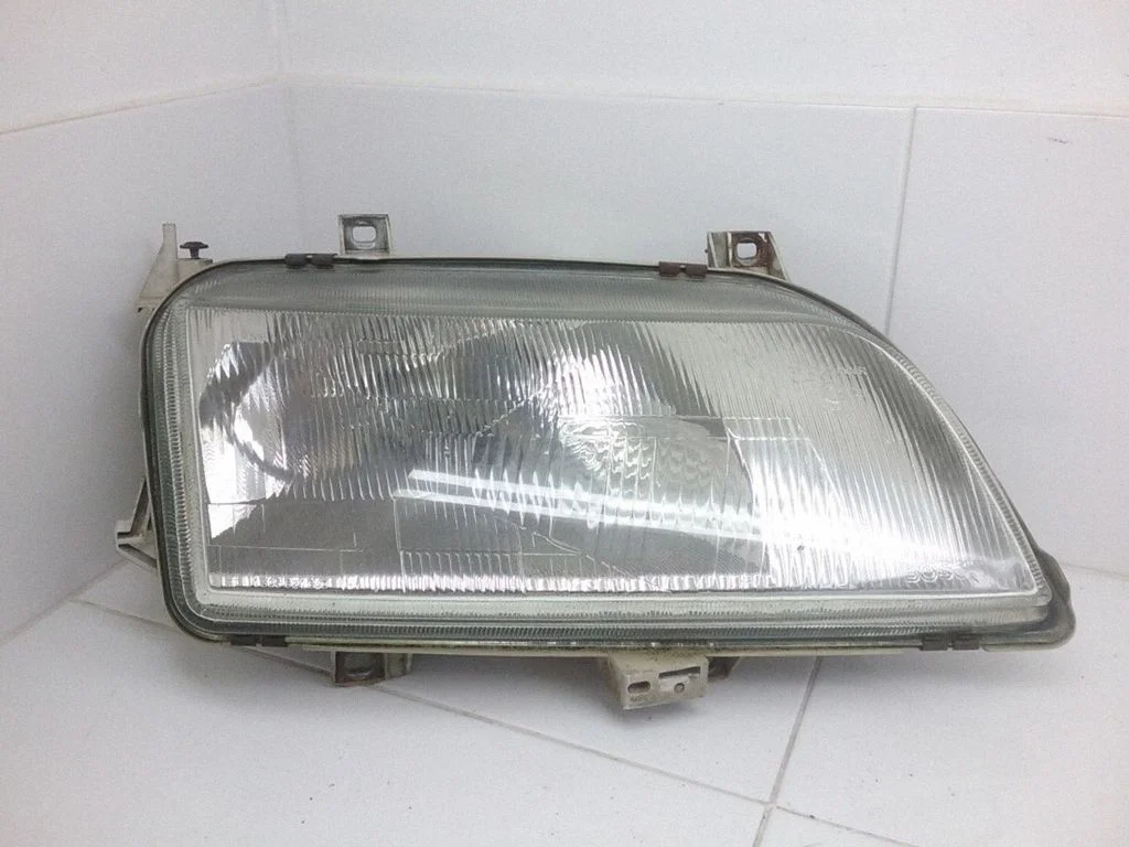 Esituli 7M1941016D