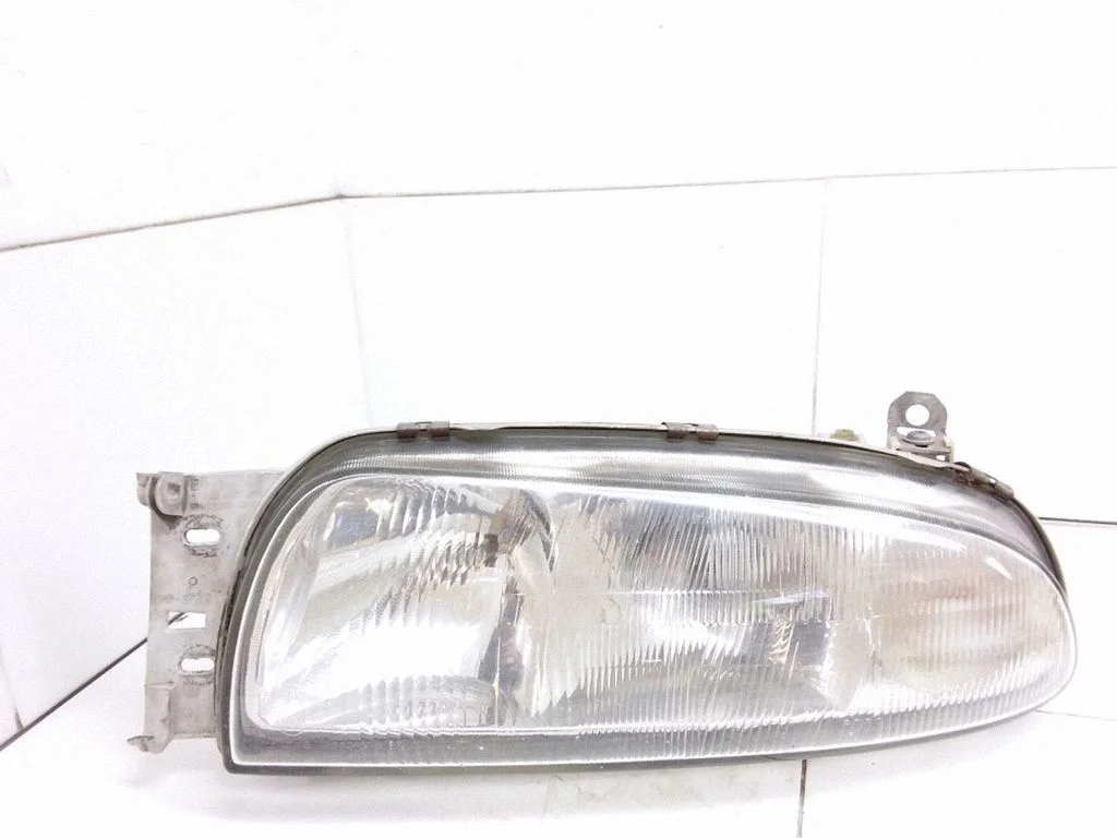 Esituli – Ford Fiesta (1995-2000)