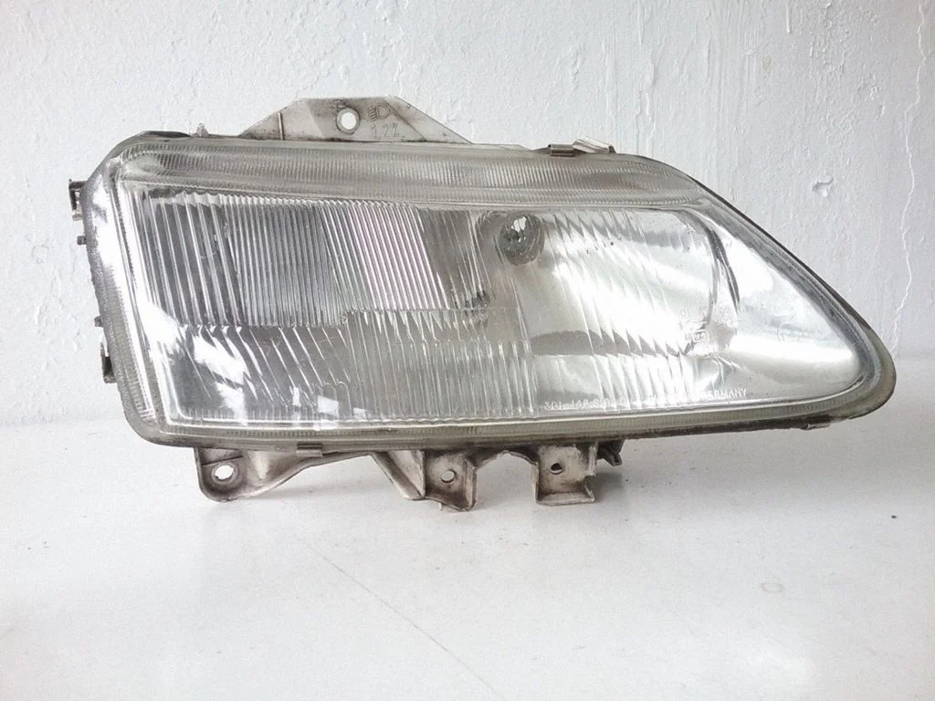 Headlight/headlamp – Renault Laguna I (1994-2000)