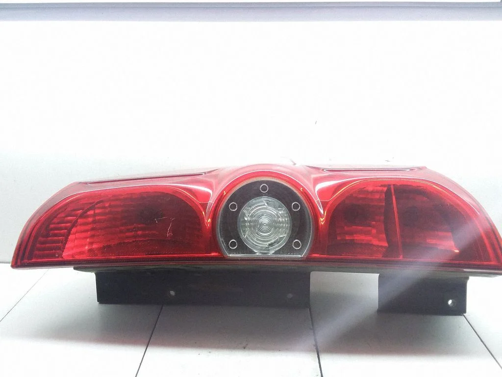 Rear/tail lights 00518106730