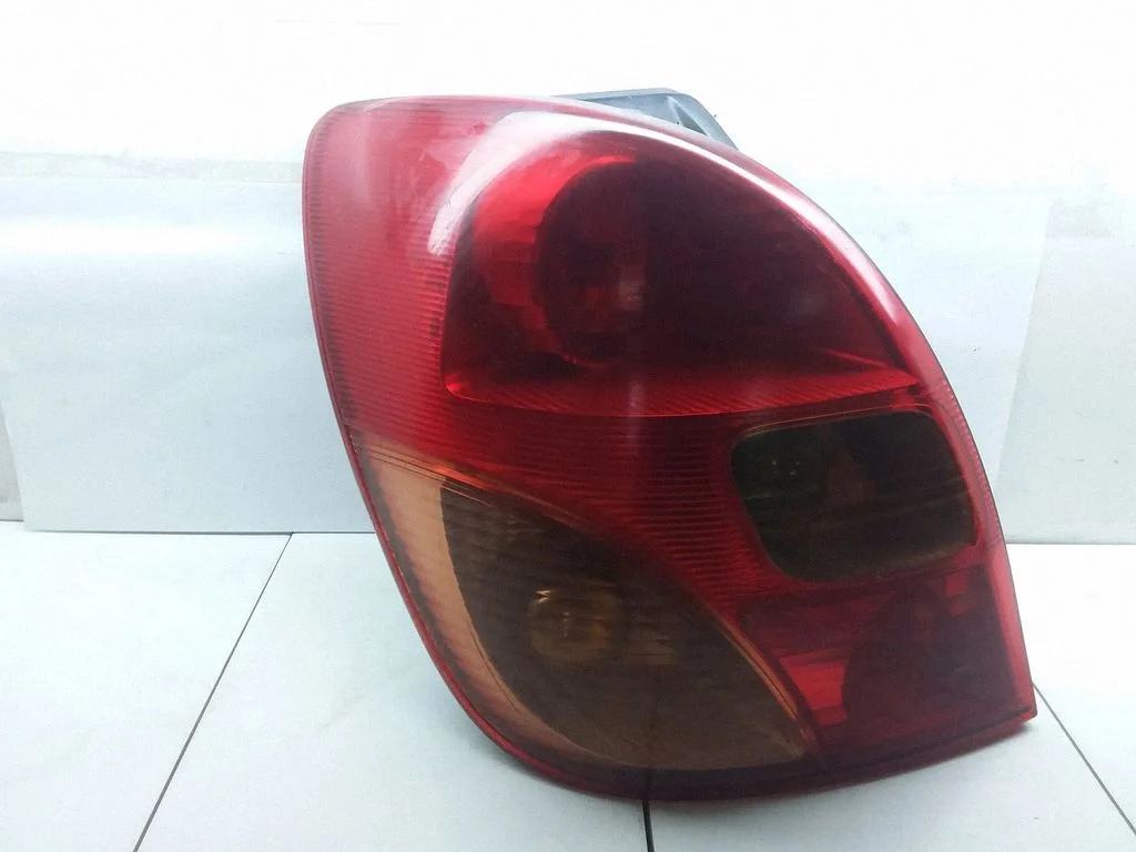 Tagatuli keres – Toyota Corolla Verso E121 (2001-2004)
