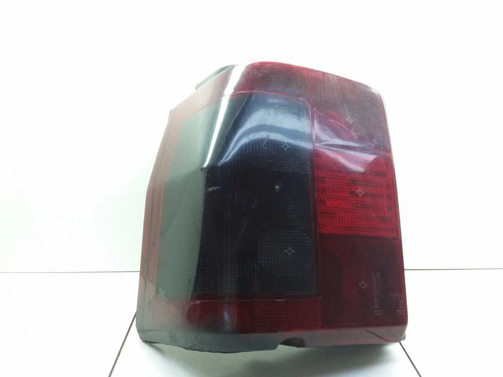 Rear/tail lights E350144