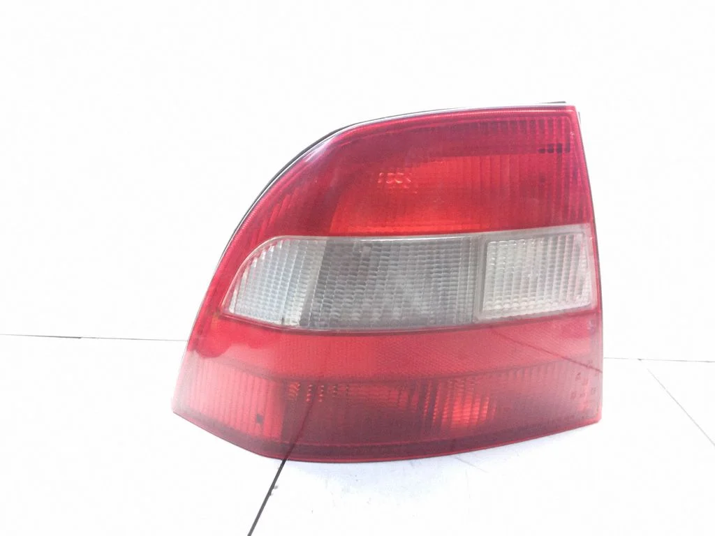 Rear/tail lights – Opel Vectra B (1996-2002)