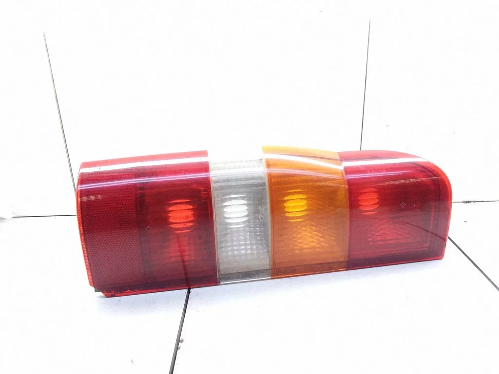 Rear/tail lights YC1X13435A