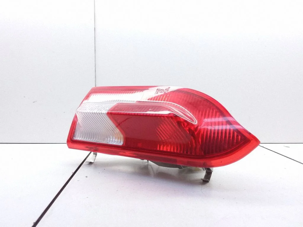 Rear/tail lights – Opel Insignia A (2008-2017)