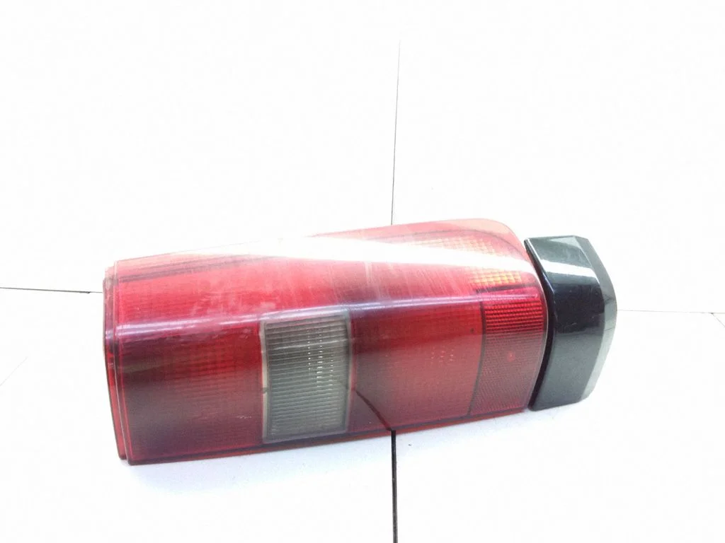 Lampa tylna w błotniku – Volvo S70 V70 V70 XC (1997-2000)