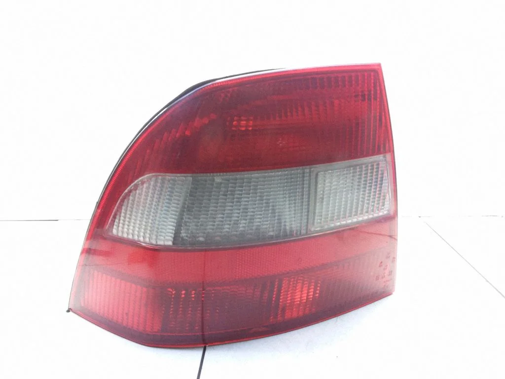 Rear/tail lights – Opel Vectra B (1996-2002)