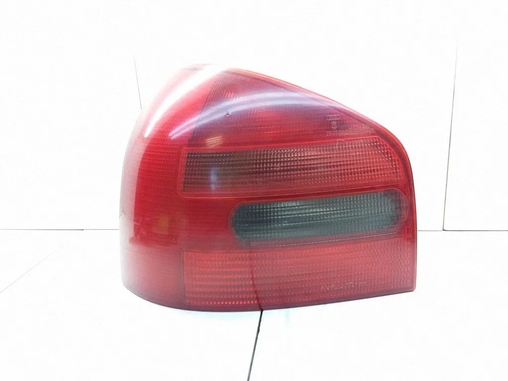 Lampa tylna w błotniku