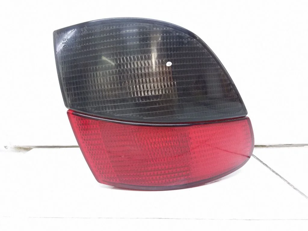 Lampa tylna w błotniku 45502G