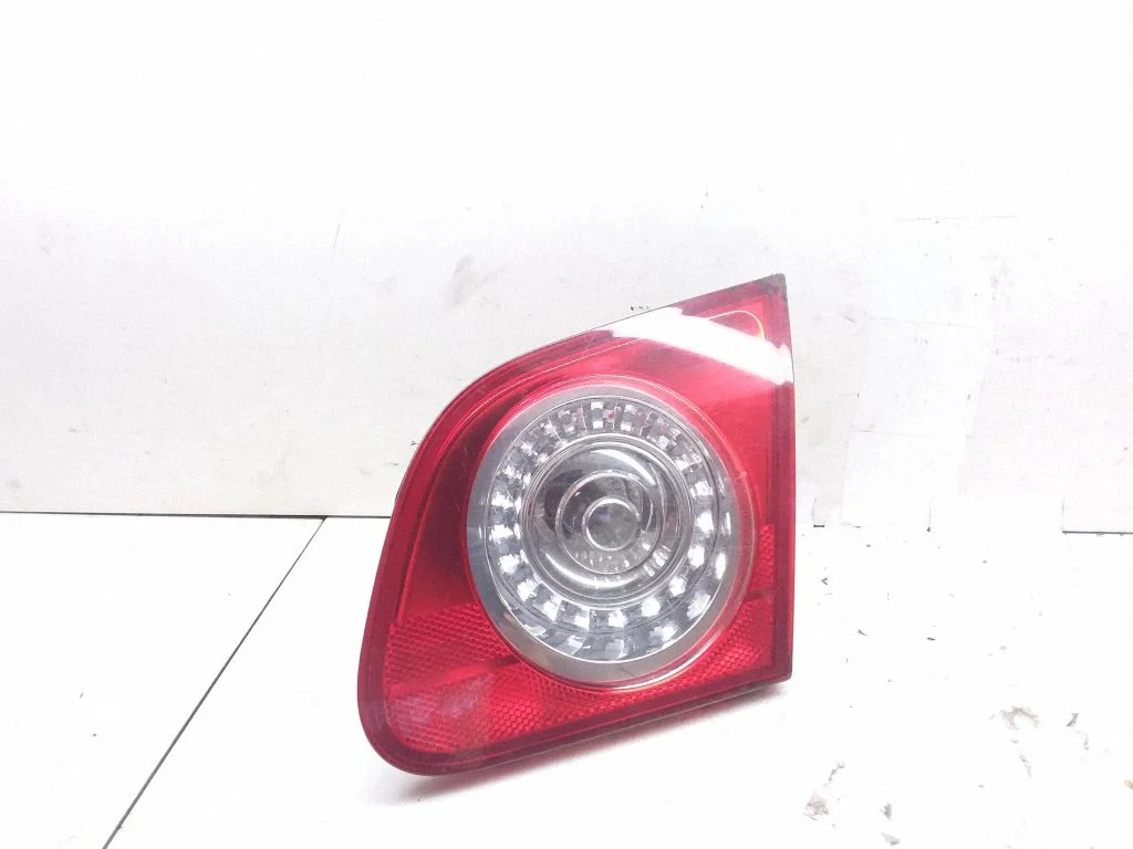 Tailgate rear/tail lights 3C5945094C
