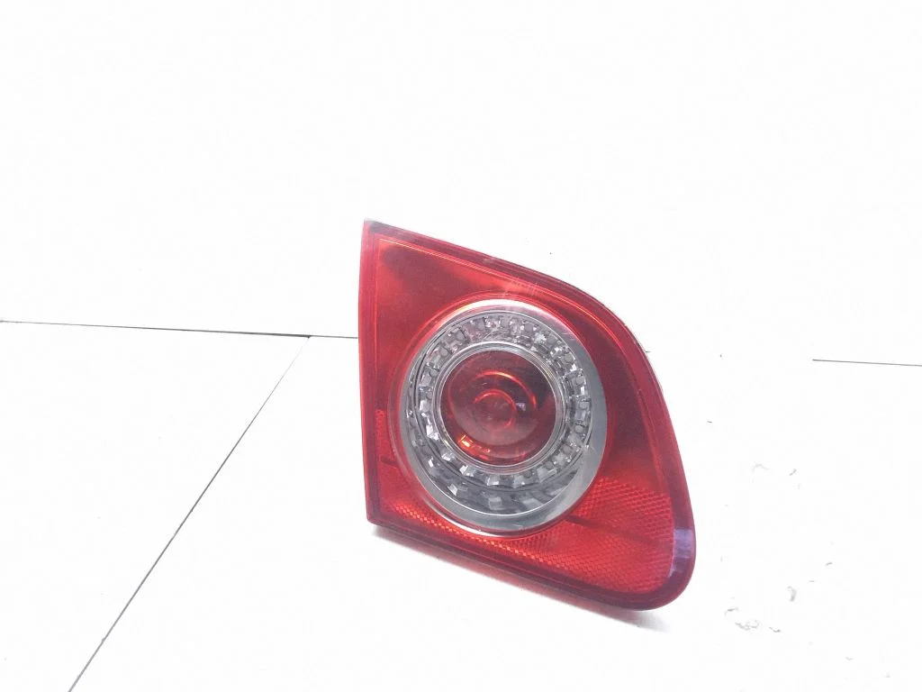 Tailgate rear/tail lights 3C5945093C