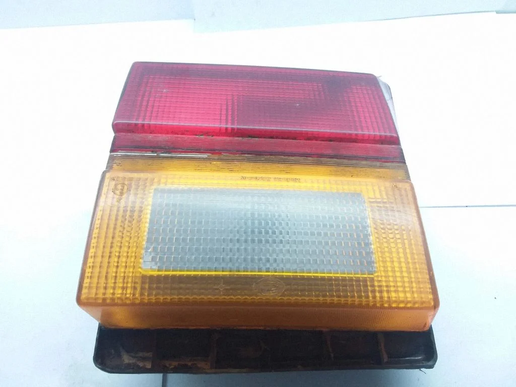 Tailgate rear/tail lights 443945226