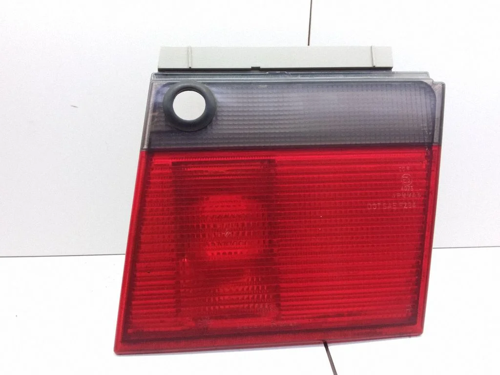 Tailgate rear/tail lights – Saab 9000 CS (1992-1998)