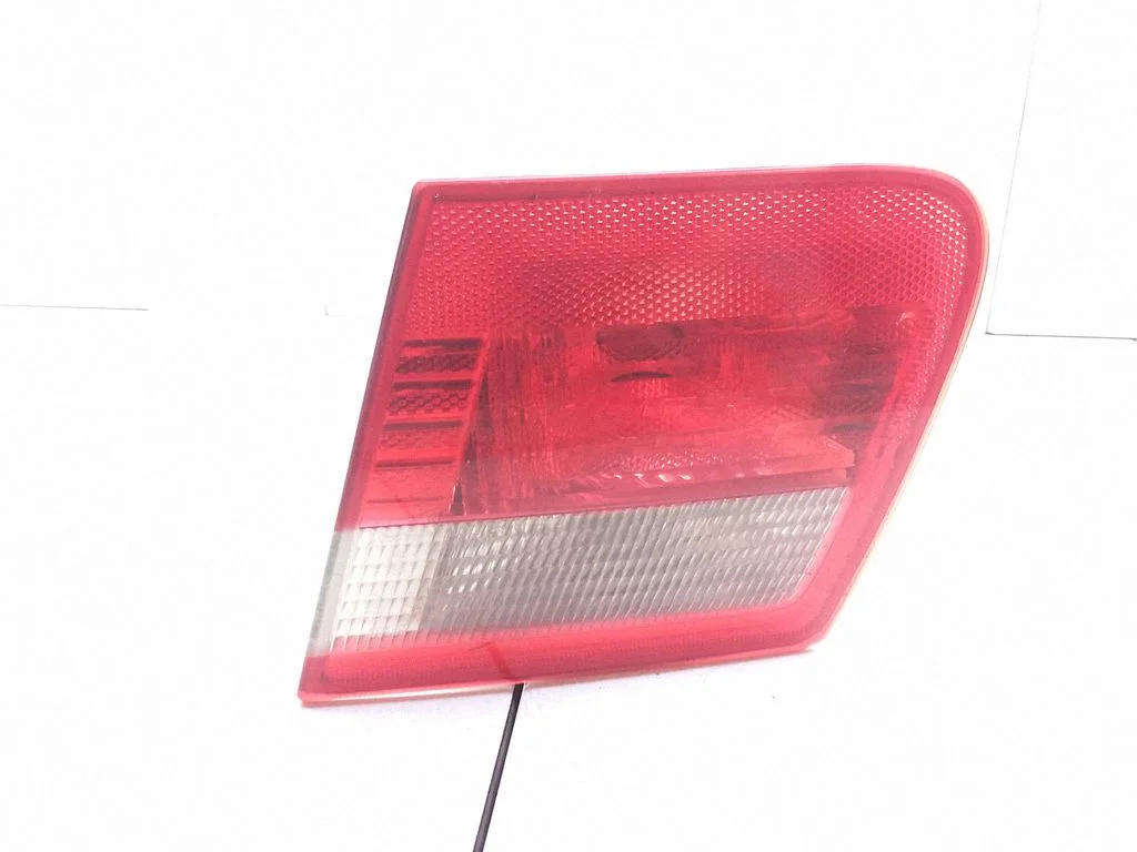 Tailgate rear/tail lights 388570R