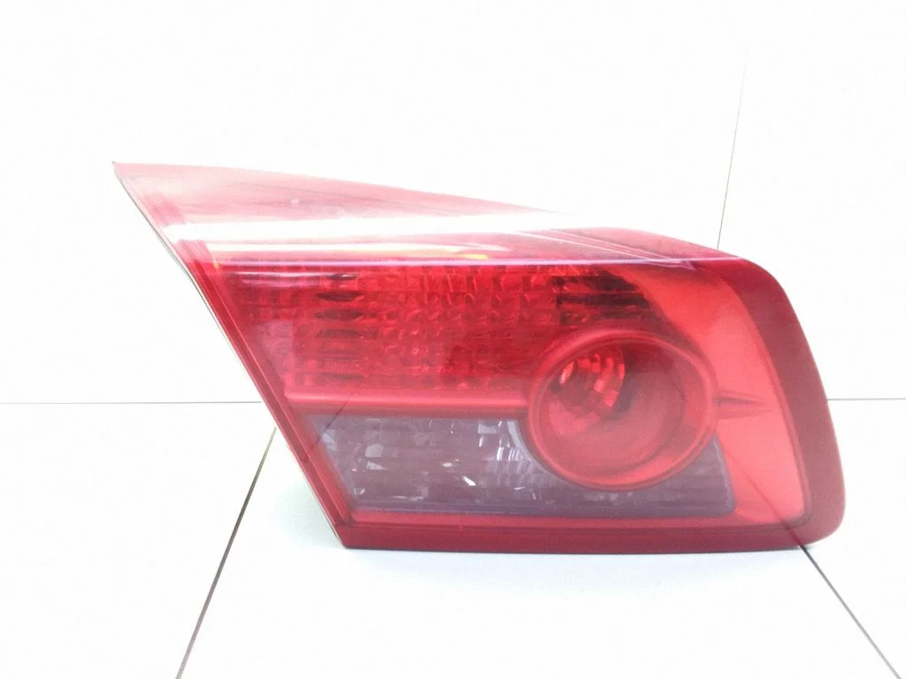 Tailgate rear/tail lights