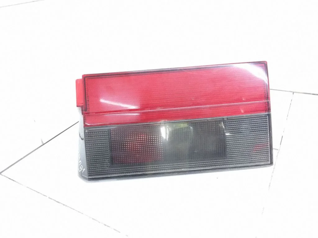 Tailgate rear/tail lights A2810881