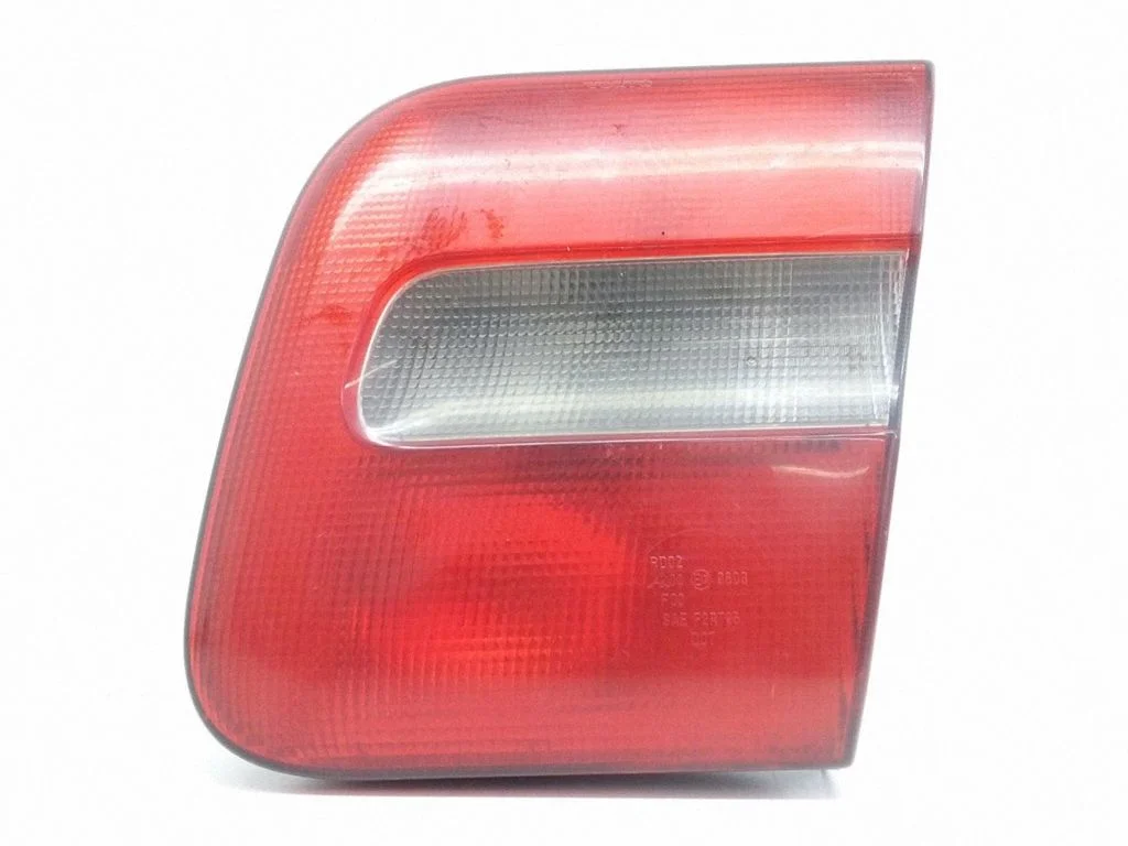 Lampa tylna w klapie 9157009