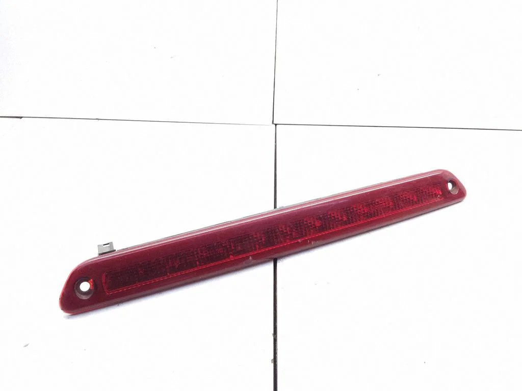 Third/center stoplight – Volkswagen Crafter (2006-2016)