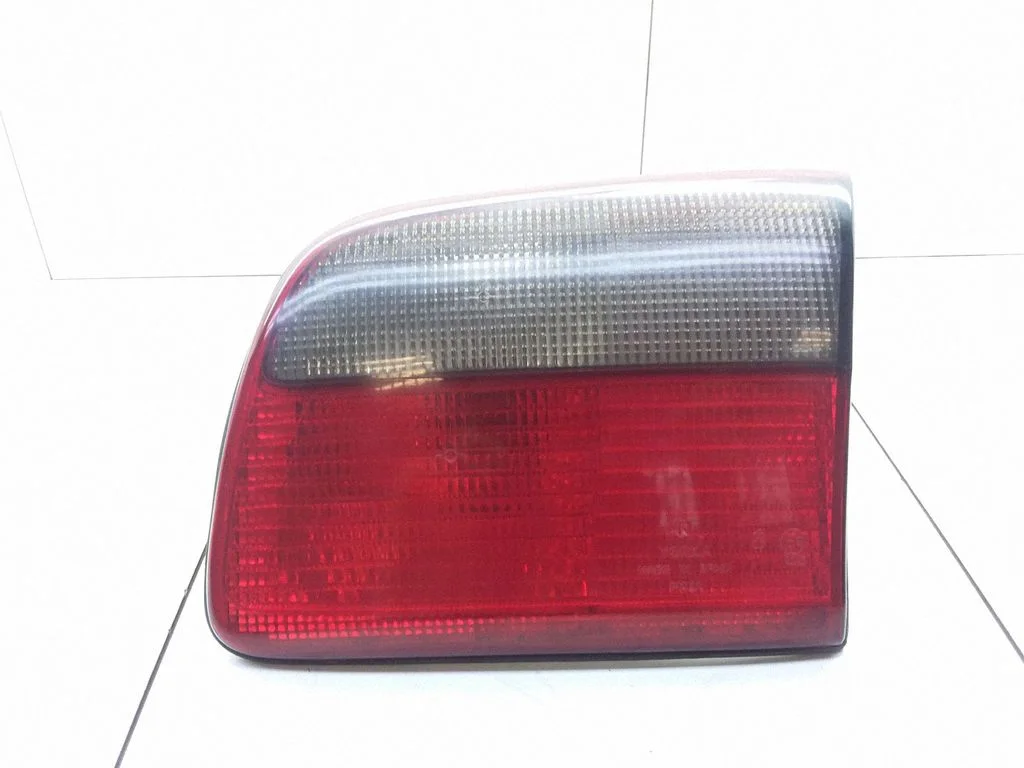 Tailgate rear/tail lights – Opel Omega B1 (1994-1999)