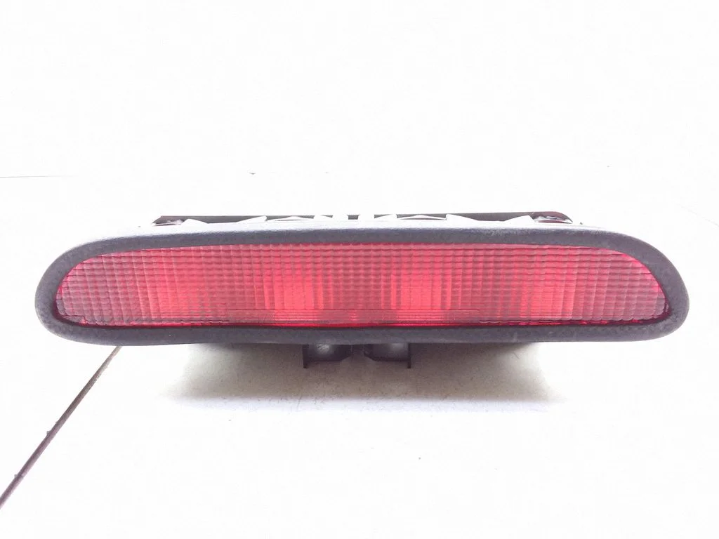 Third/center stoplight 1688200056