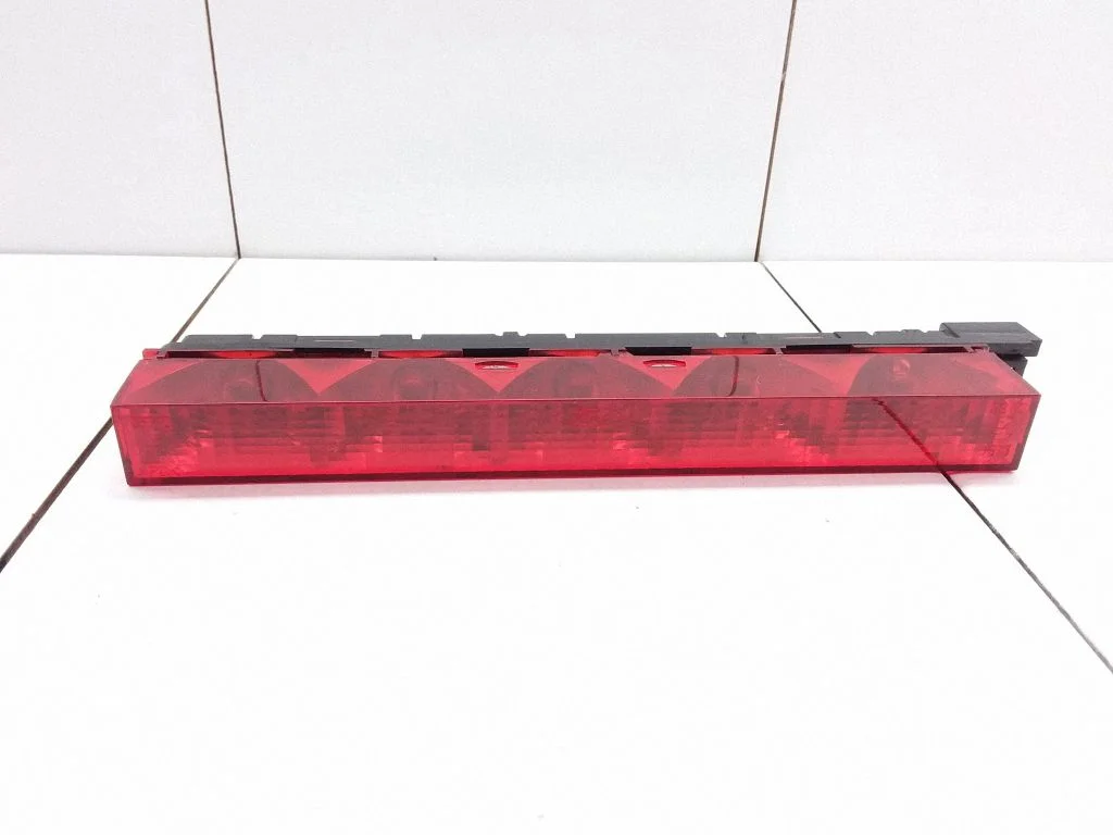Third/center stoplight – Ford Mondeo Mk III (2000-2007)