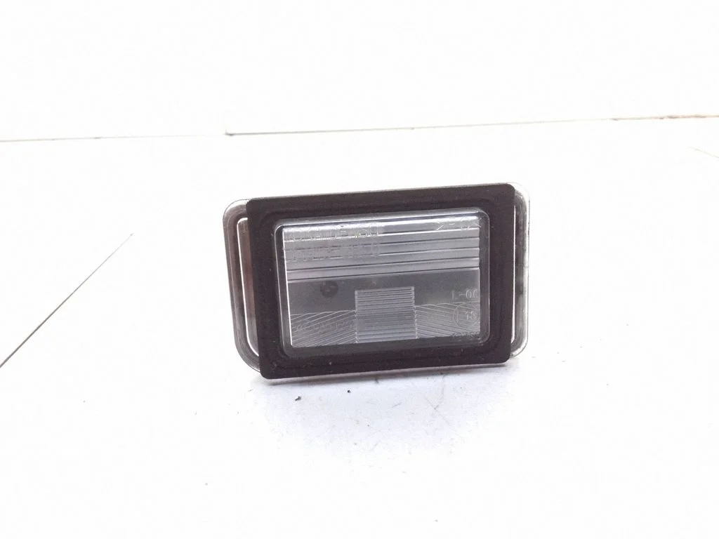 Numbrimärgi valgustus 3591068L0 – Suzuki Swift II (2010-2016)