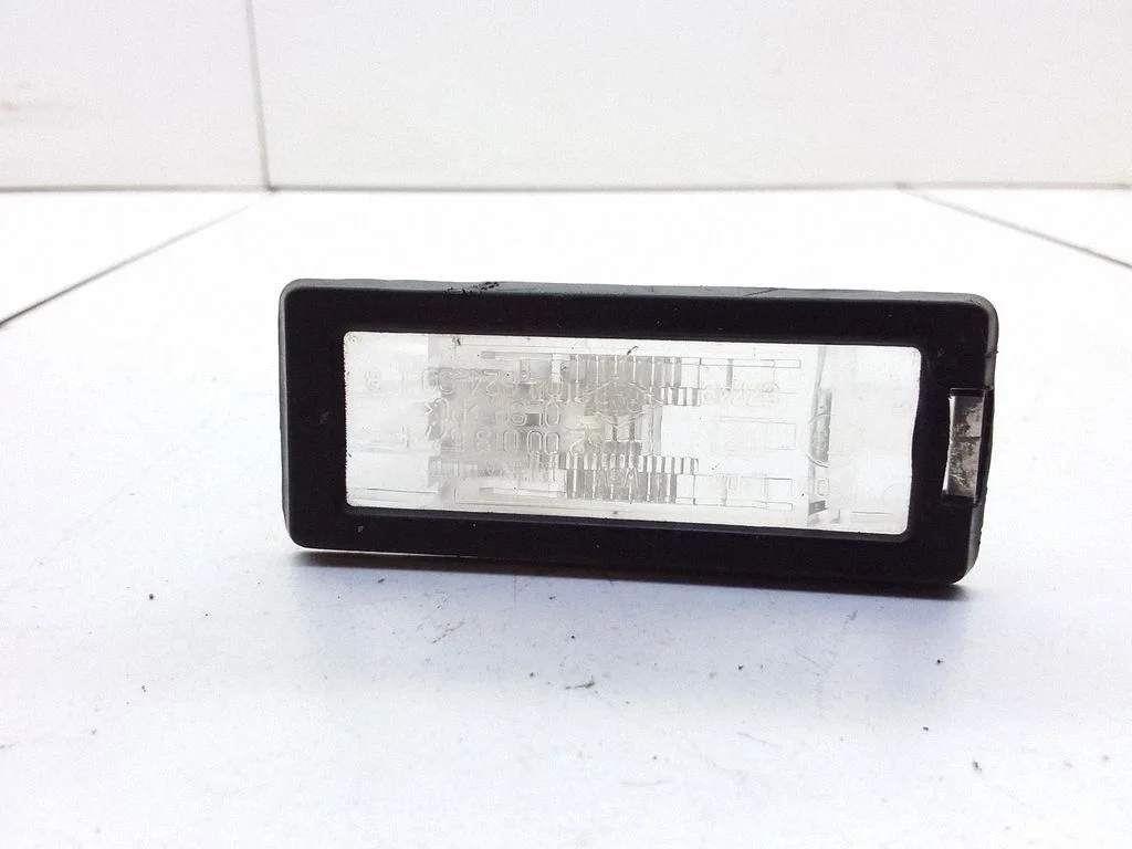 Number plate light 8200013577F