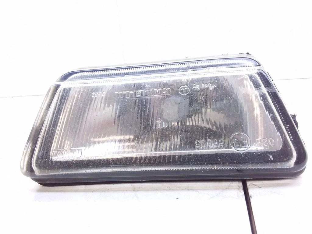 Priekšējais miglas lukturis E350805