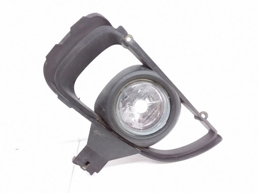 Front fog light – Mazda MPV II LW (1999-2007)