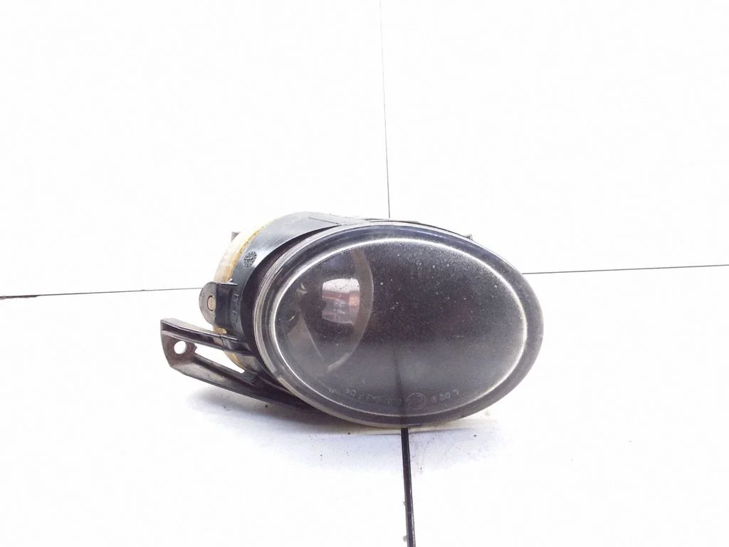 Front fog light – Volkswagen Passat B6 (2005-2010)
