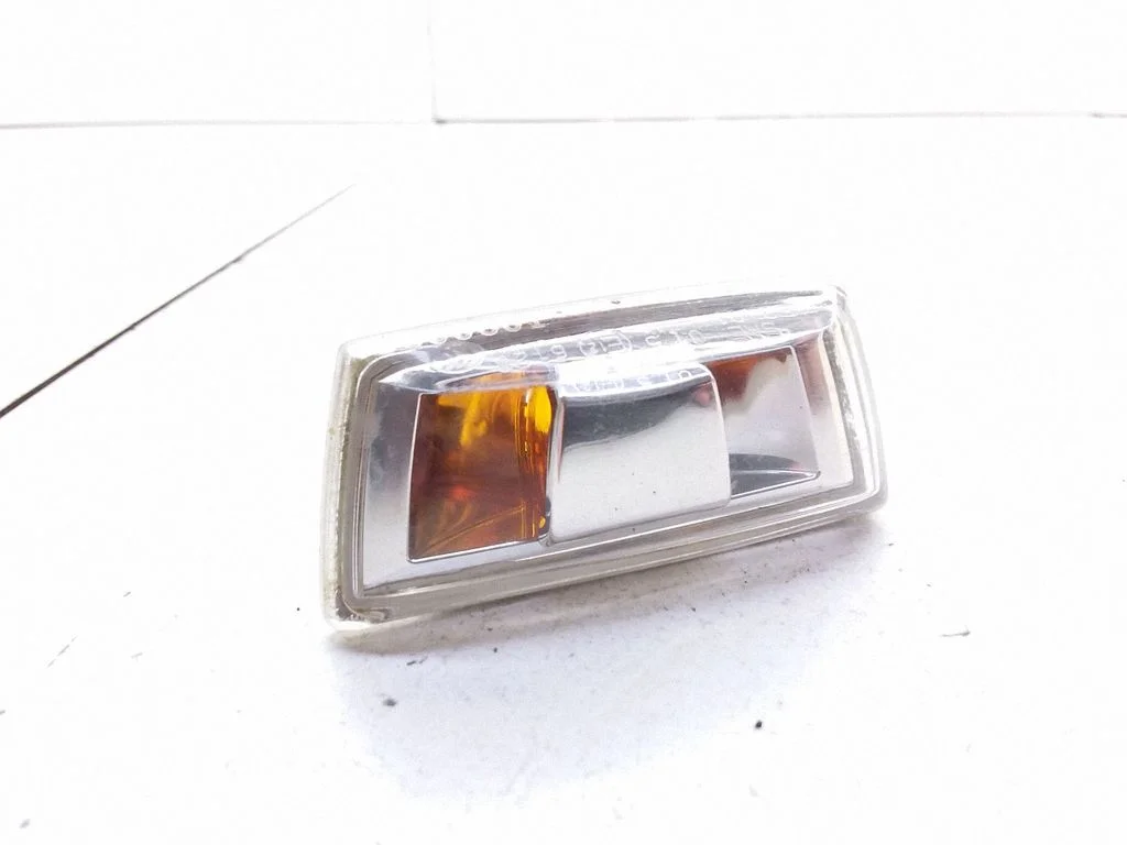 Front fender indicator light – Opel Zafira B (2005-2014)