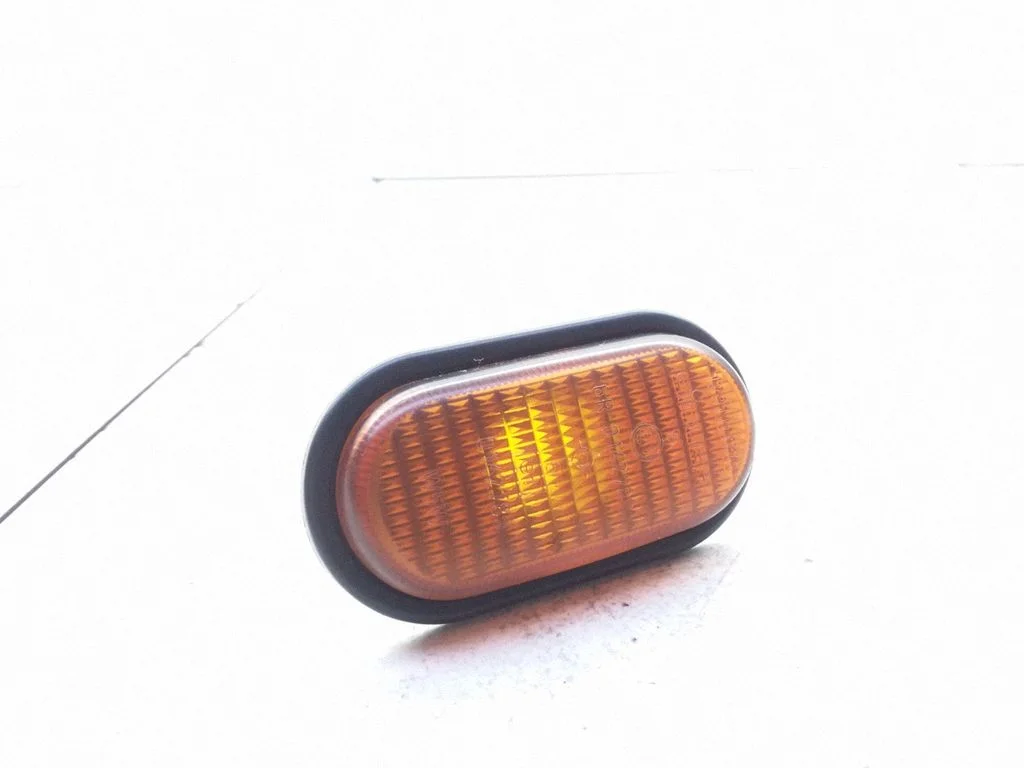 Poritiiva suunatuli – Renault Megane I (1995-2002)