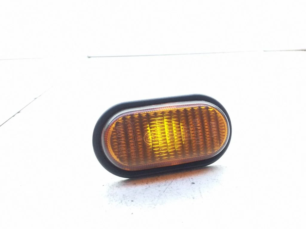 Poritiiva suunatuli – Renault Megane I (1995-2002)