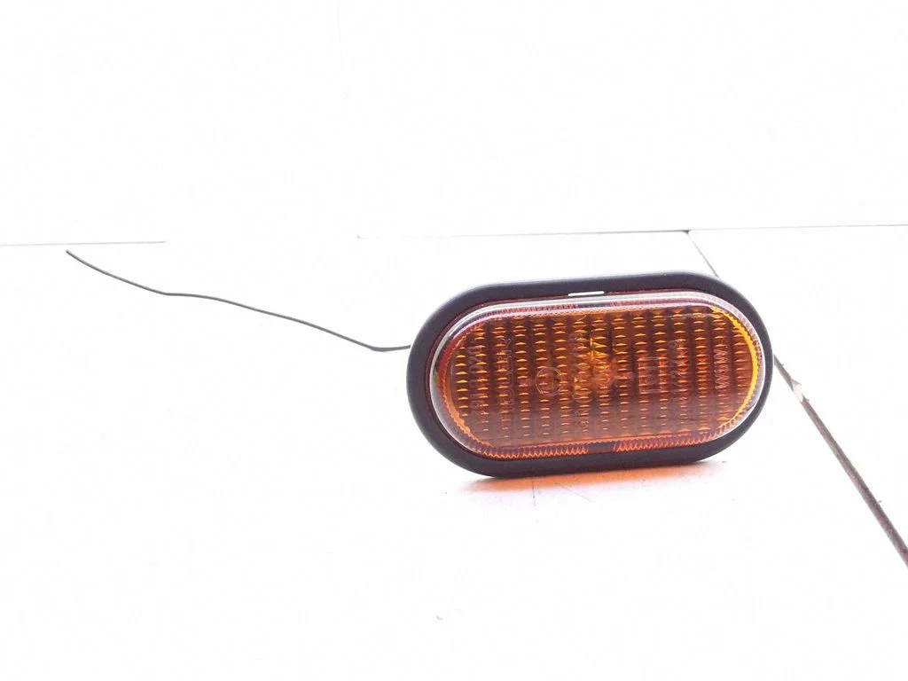 Poritiiva suunatuli – Renault Trafic II (X83) (2001-2014)