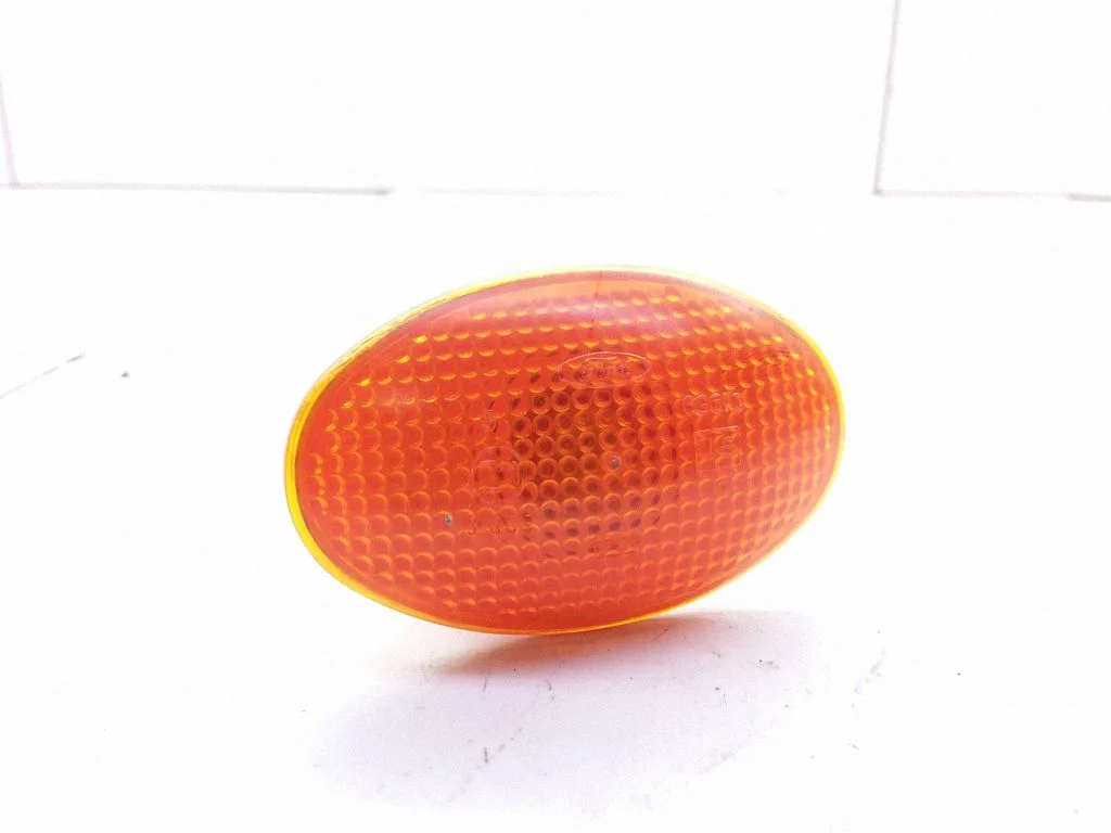 Poritiiva suunatuli 93BG13K309A